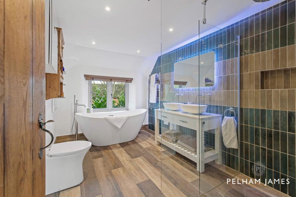21 Main Street, Cottesmore - Bathroom