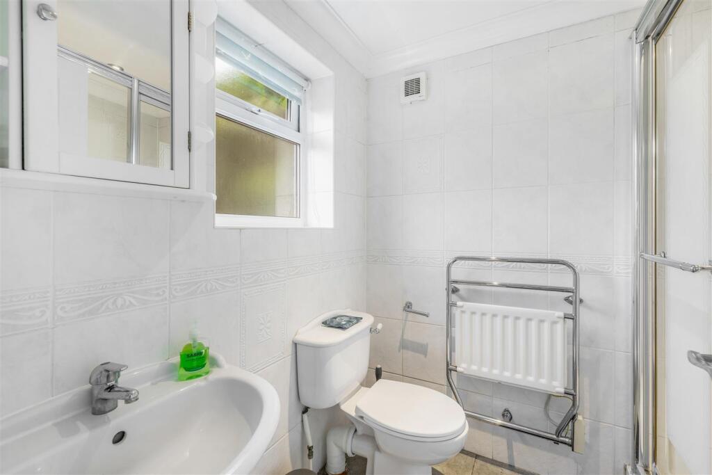 338 Cricklewood (Kirton End)-22.jpg