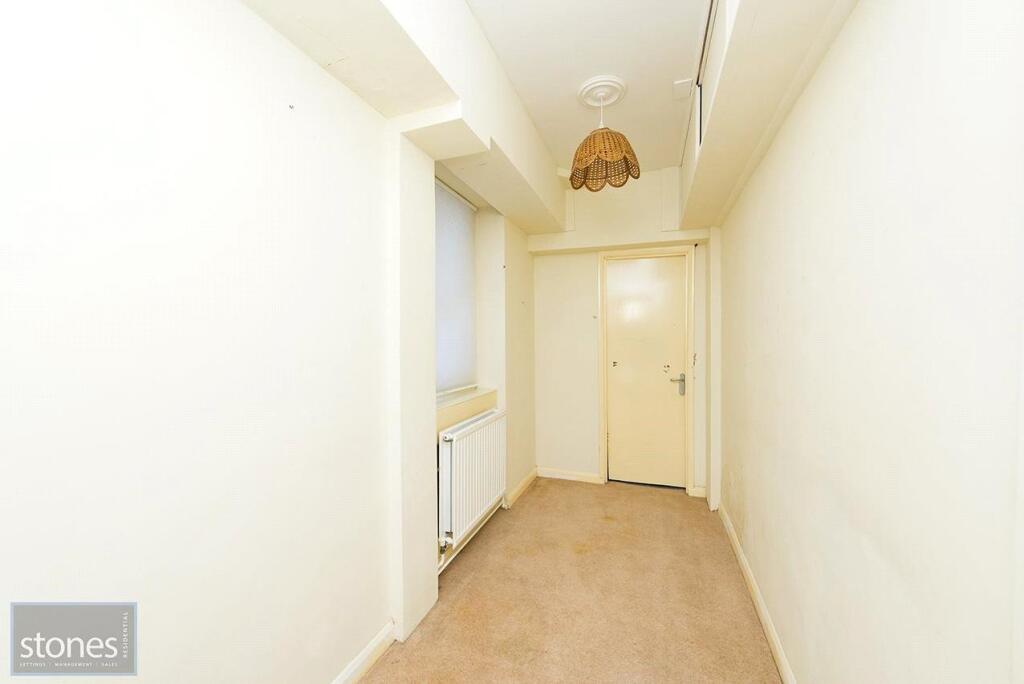 bedroom 2/study