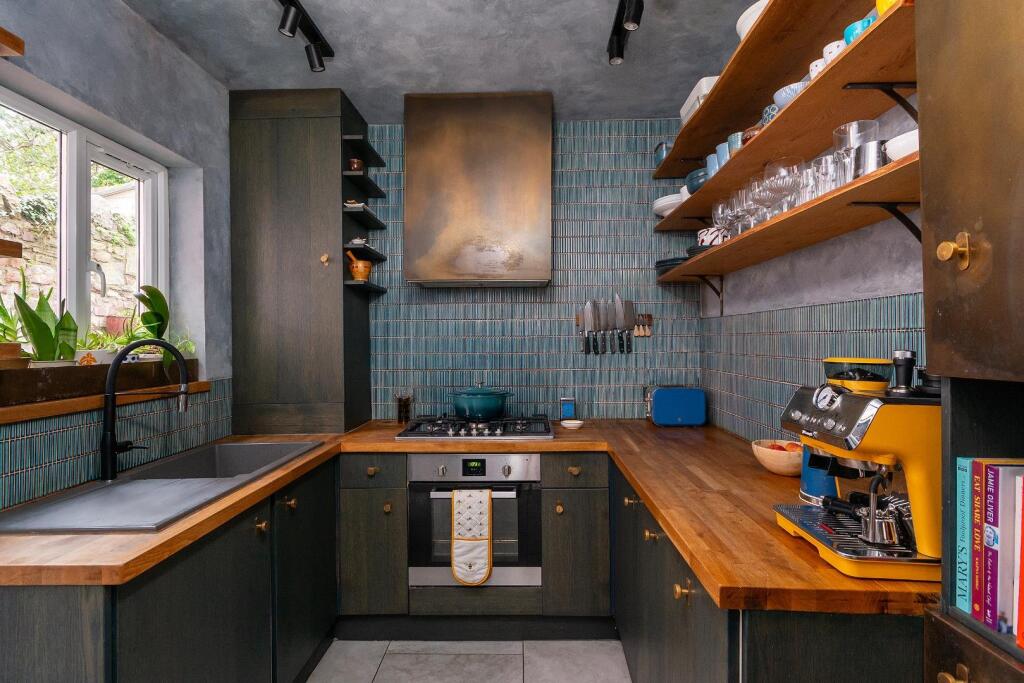 0A4TCD - Kitchen D.jpg