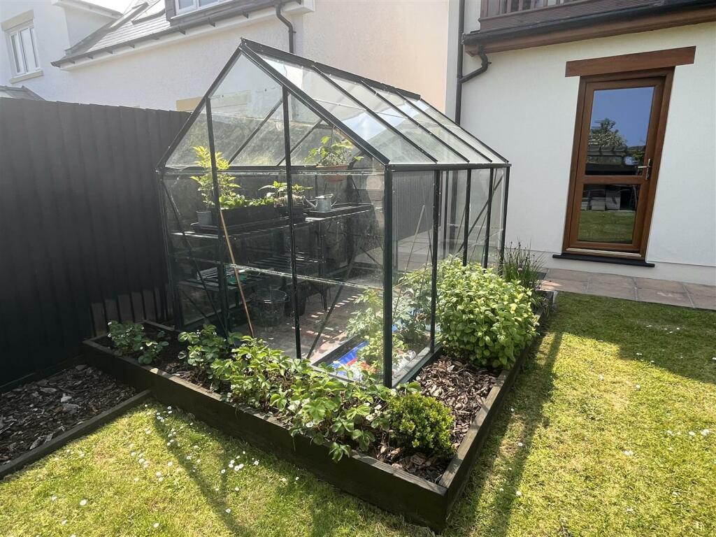 greenhouse.JPG