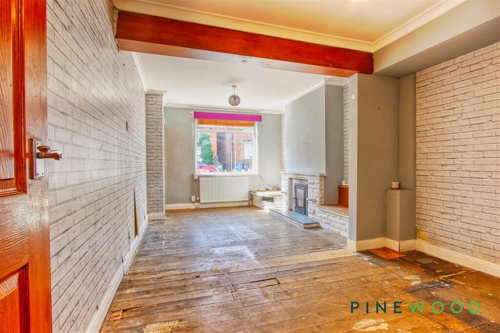 DINING ROOM / LOUNGE