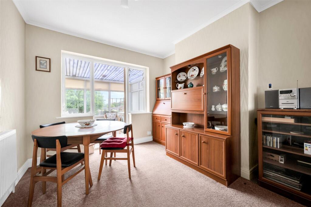 Through Lounge