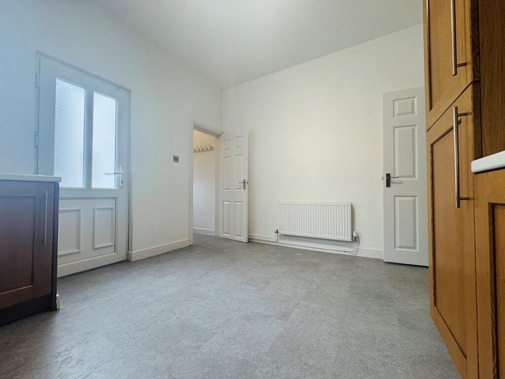 mayfield dining k...