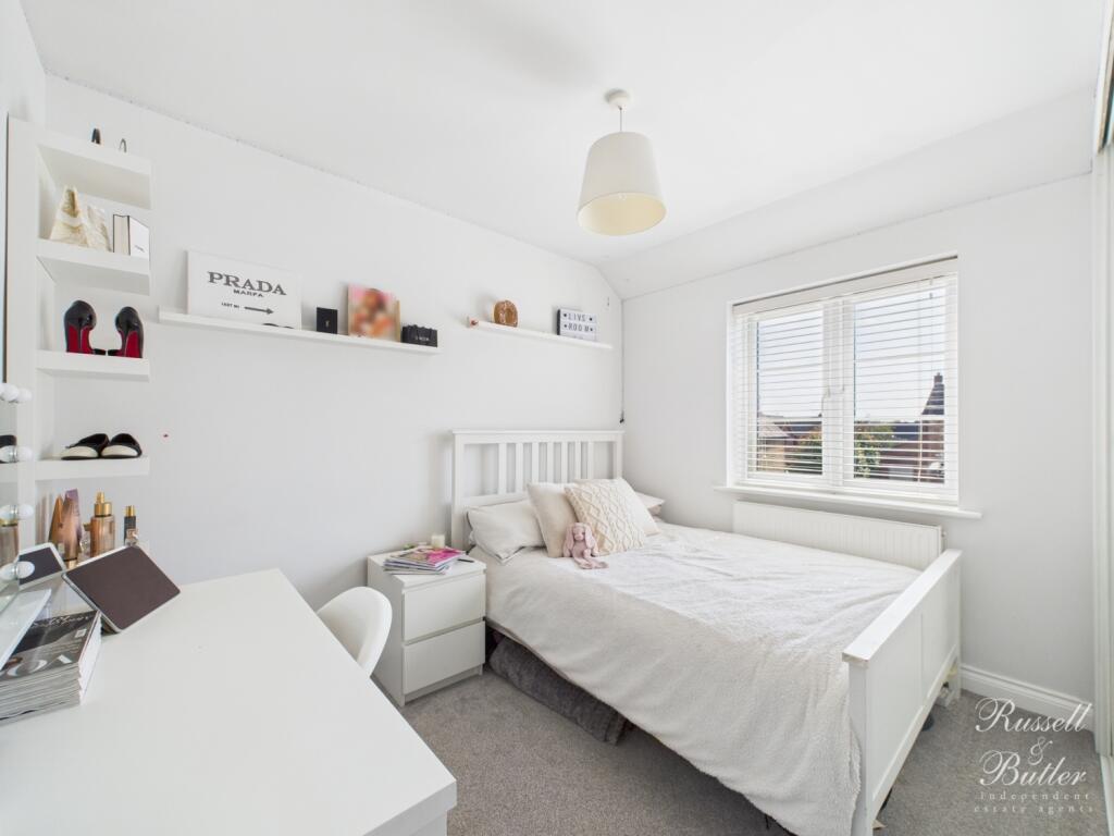 CAM01995G0-PR0322-STILL026