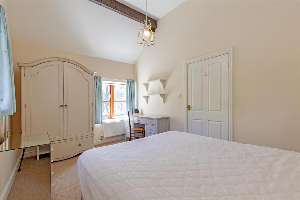 Bedroom 3-3.jpg