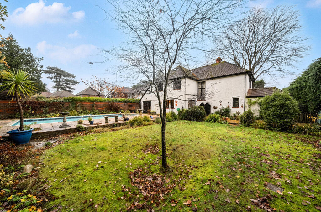 1385762-12-692da4...