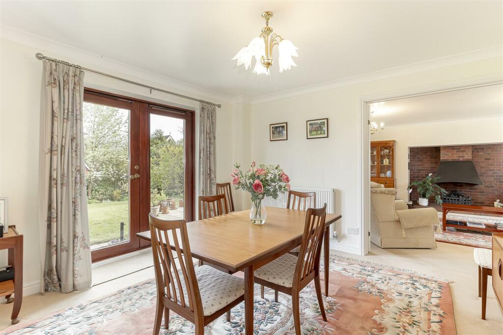 Dining Room - B.jpg