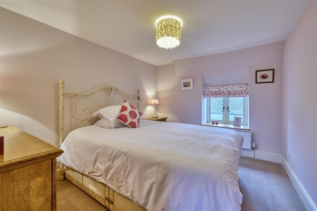 55 Glapthron Rd Upper Benefield-8.jpg