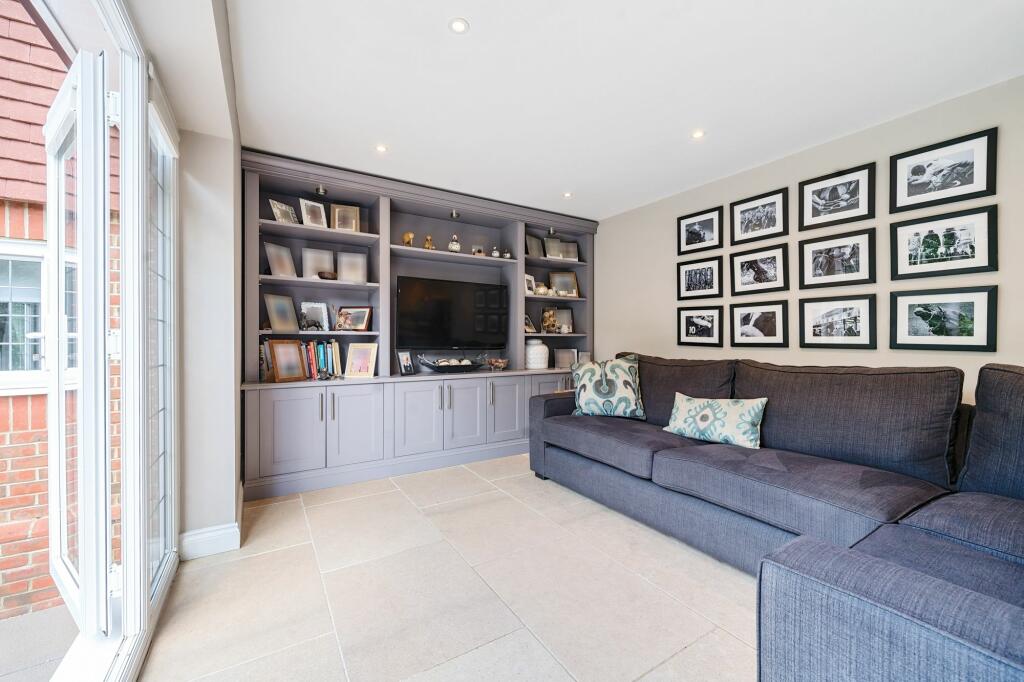 Kitchen/Dining Room/ Snug