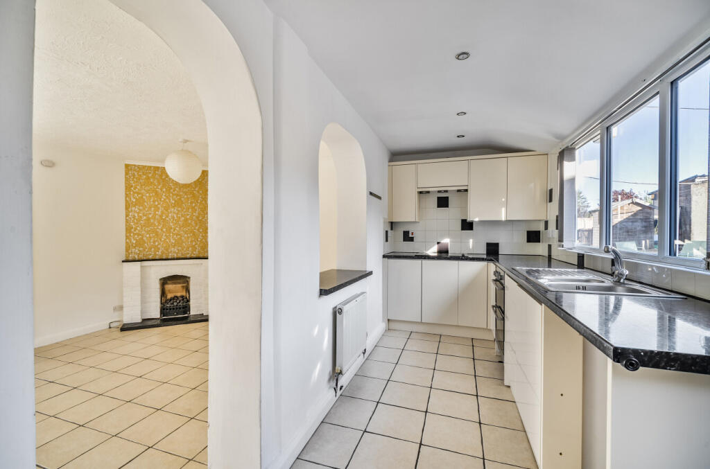 1360081-9-68dbaa7...