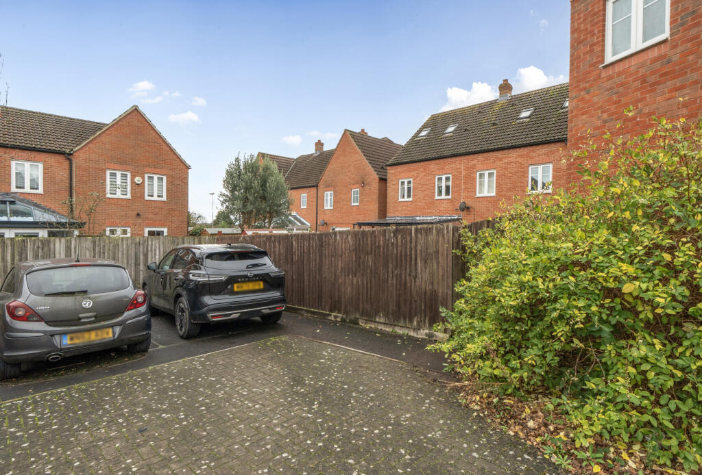 1385604-15-692862...