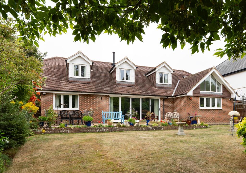 Rear Exterior / Garden