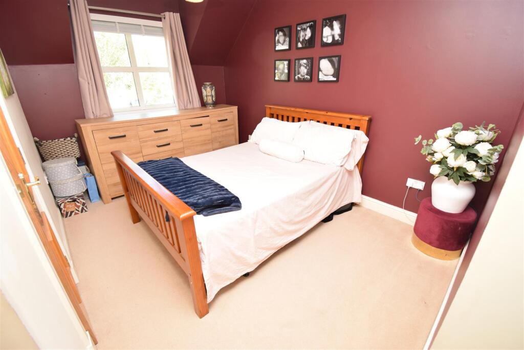 BEDROOM ONE.jpg