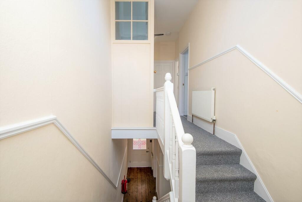 1st Floor Landing.jpg