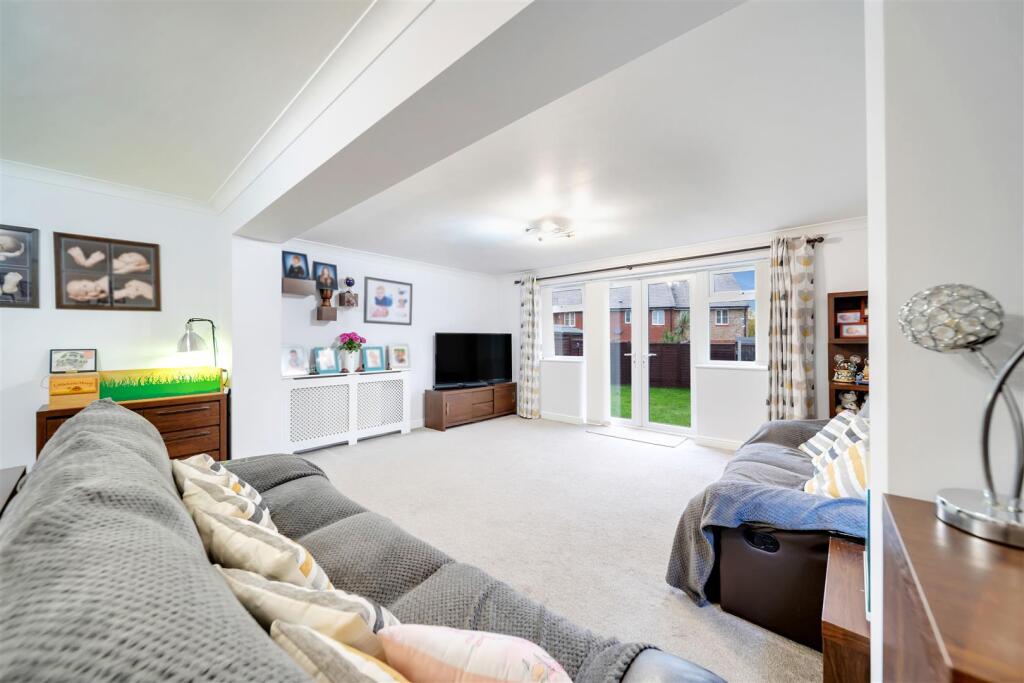 Burnet Close-27.jpg