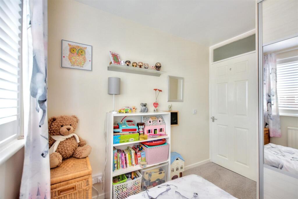 Bedroom 4_2.jpeg