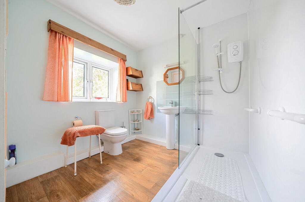 1300138-10-683755...