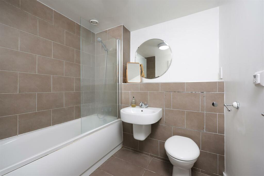 37 The Refinery 6.jpg