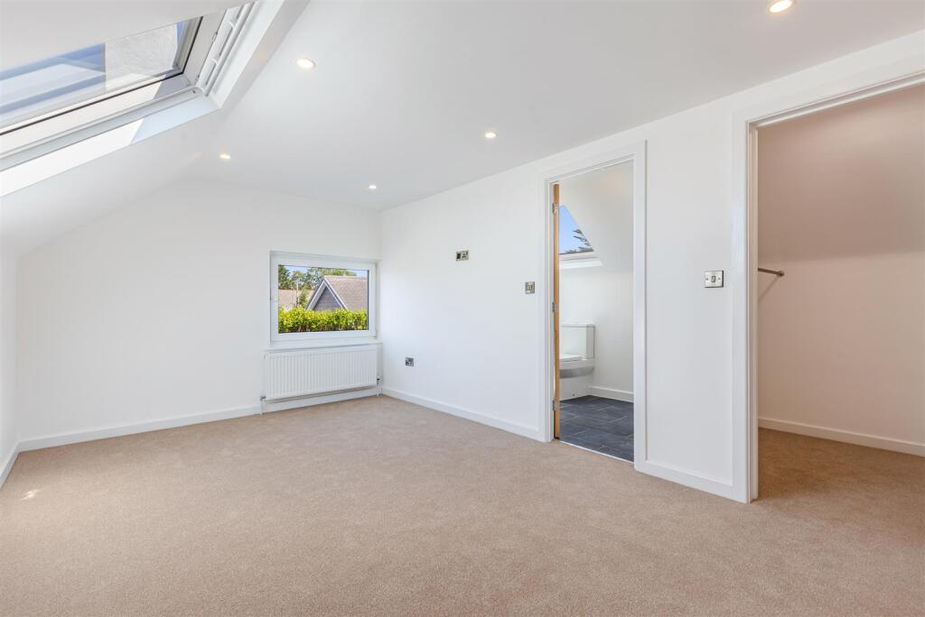 A22 - 3 Manor Bend Galmpton - 250611.jpg