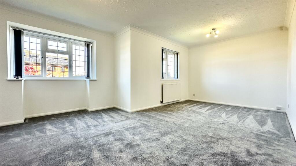Lounge Dining Room.jpg