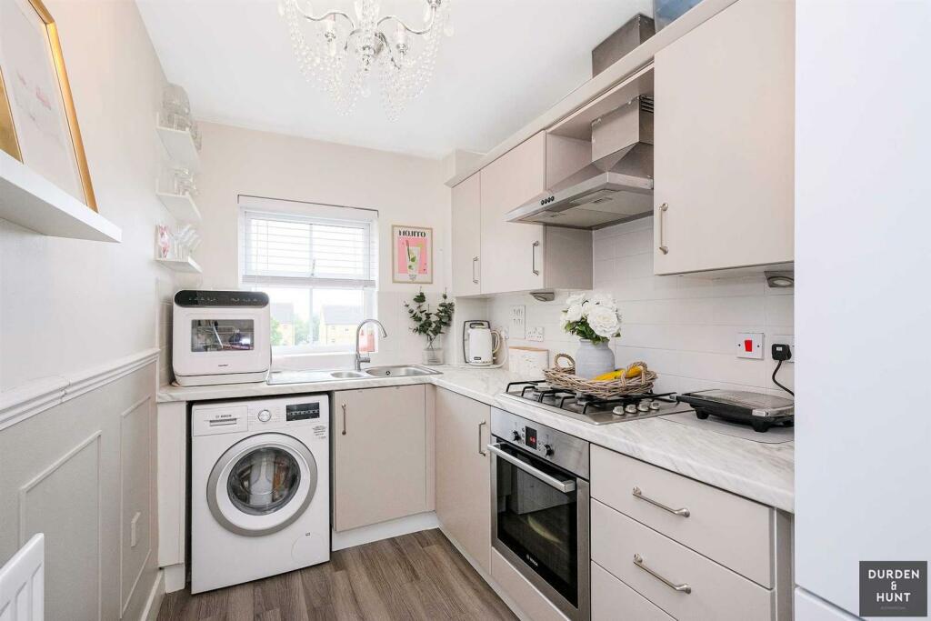 Kensington Court-12.JPG