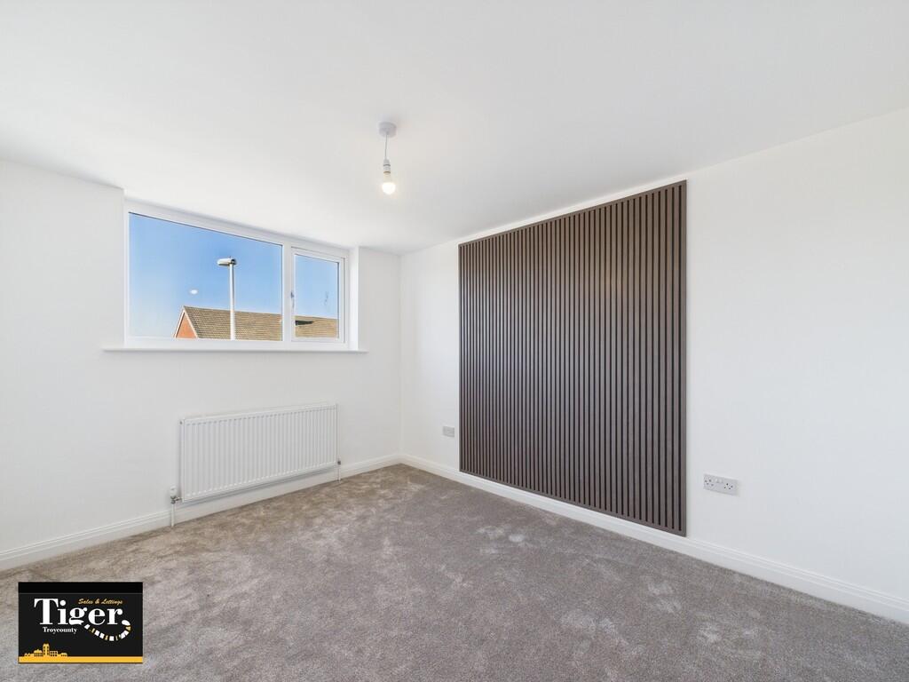 CAM02176G0-PR0540...