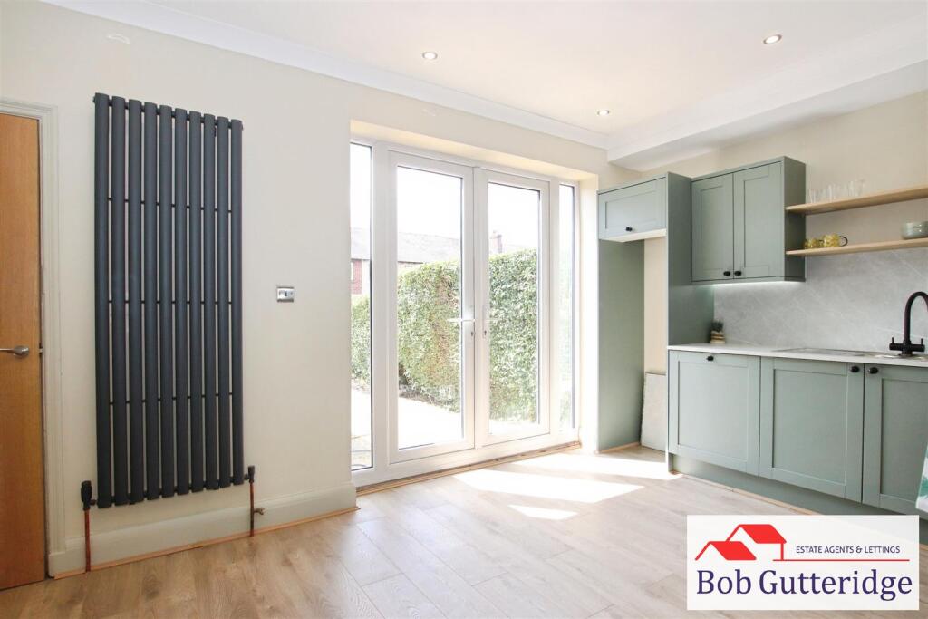 NEW OPEN PLAN FITTED KITCHEN / DINING ROOM