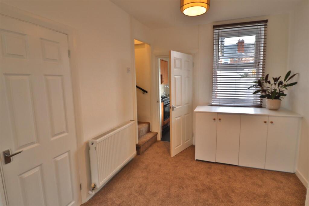 OPEN PLAN LIVING AND DINING ROOM