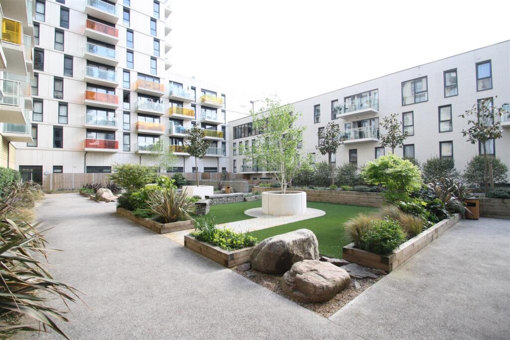 COMMUNAL GARDENS VIEW