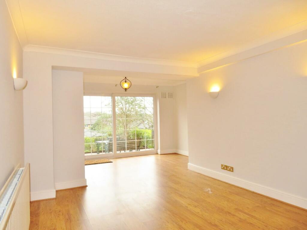 53 Palmerston Road - Downstairs Lounge (2).JPG