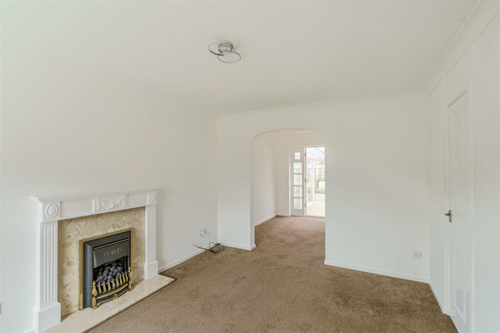 Living Room / Dining Room