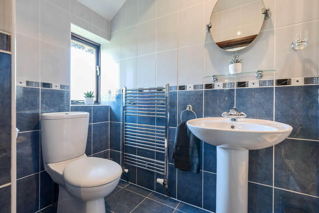 Ensuite Shower Ro...