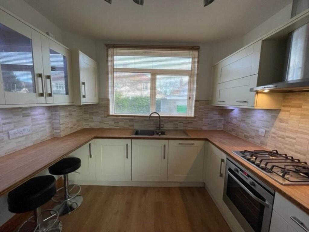 links rd 32 kitchen