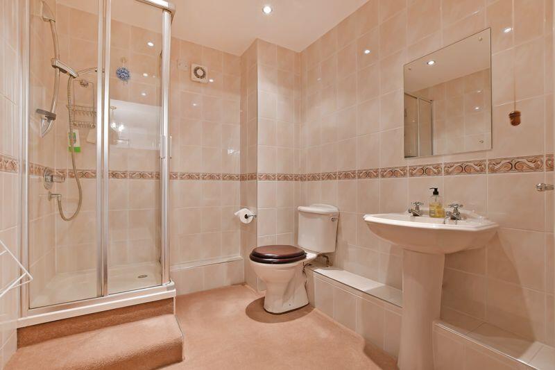 Lower Ground Ensuite