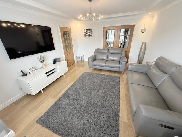 33BR8.jpg