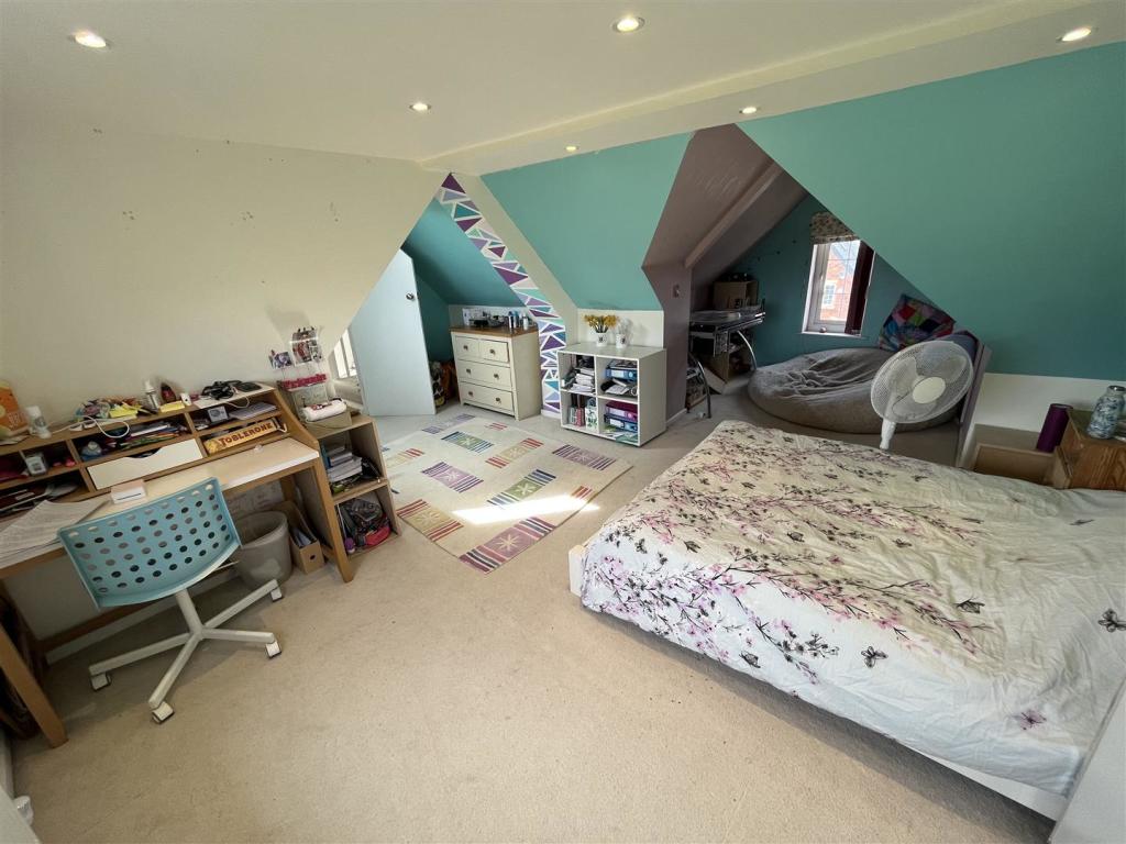 Bedroom 4 Aspect 3.jpg