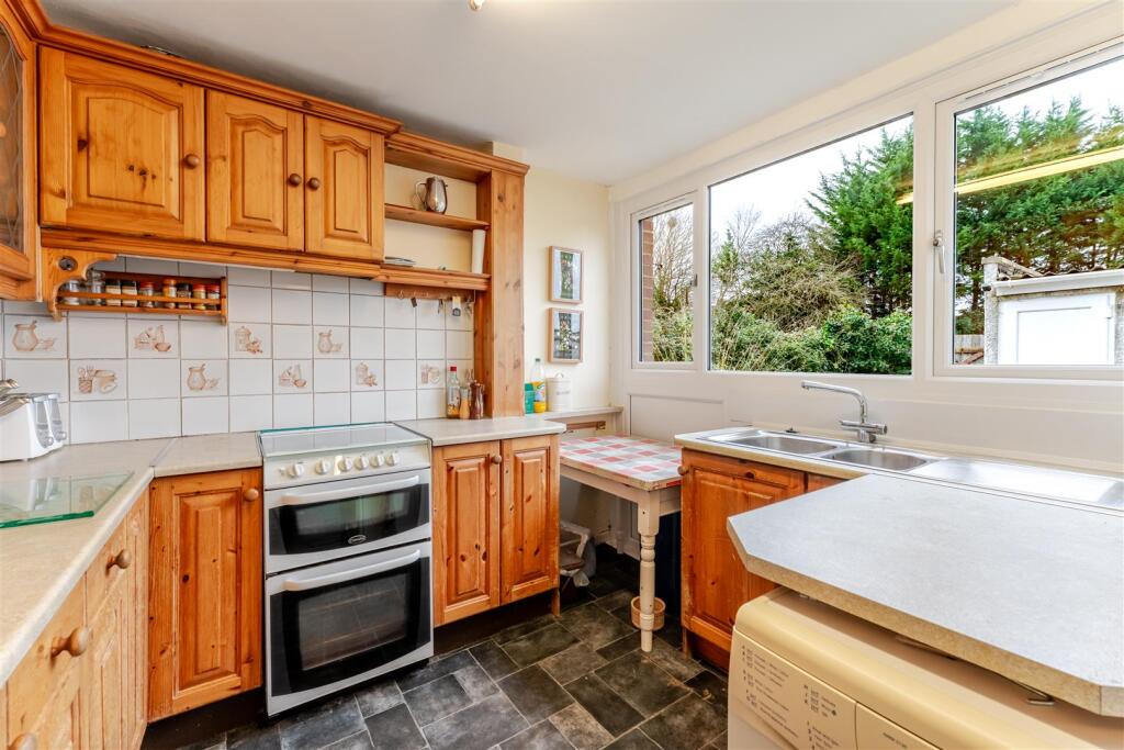 15 Rectory Drive, Yatton, North Somerset 55.jpg