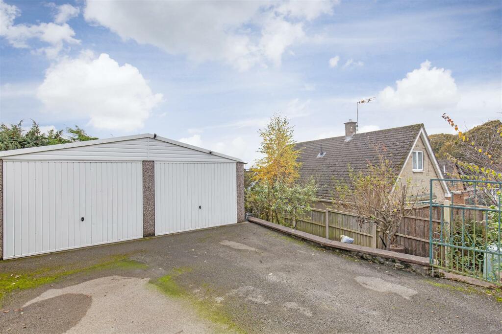 Double Garage/Workshop