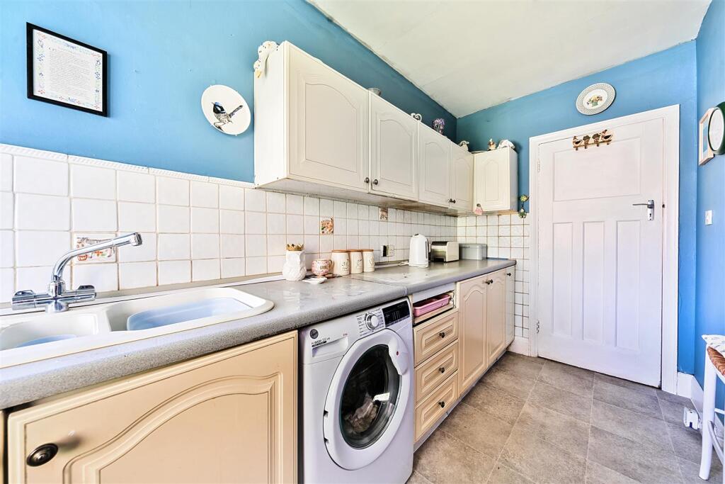 For Sale by Aspire Residential - Lancaster House