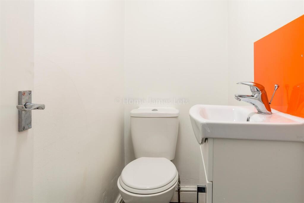 10313 Cloak Room.jpg