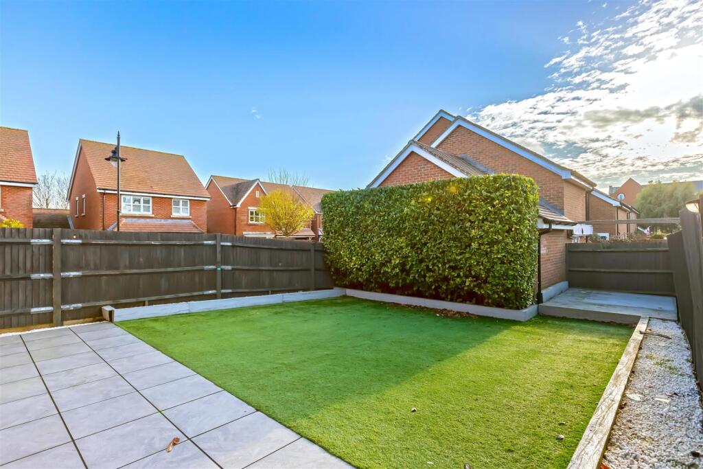 Nightingale Avenue_2.jpg