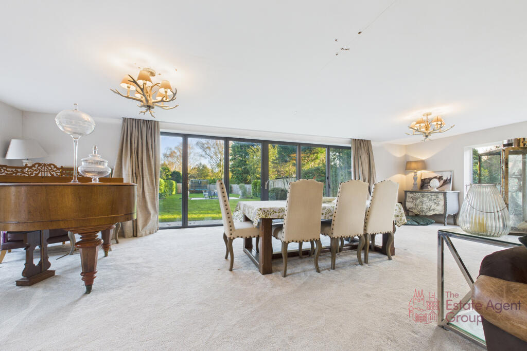 Lounge and Dining Space