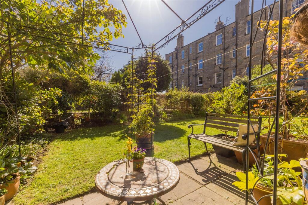Inverleith Garden 36