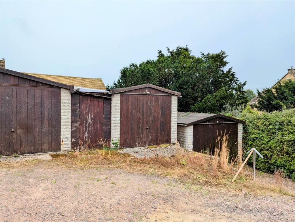Garage off Mill Lane