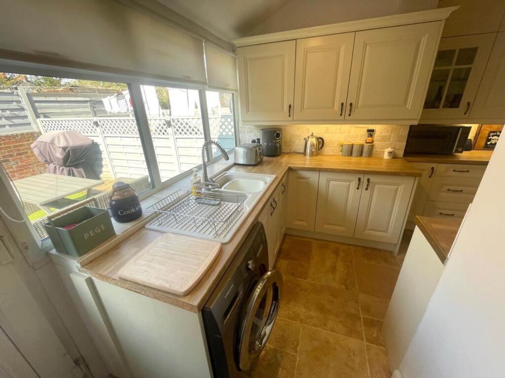 Kitchen 2 