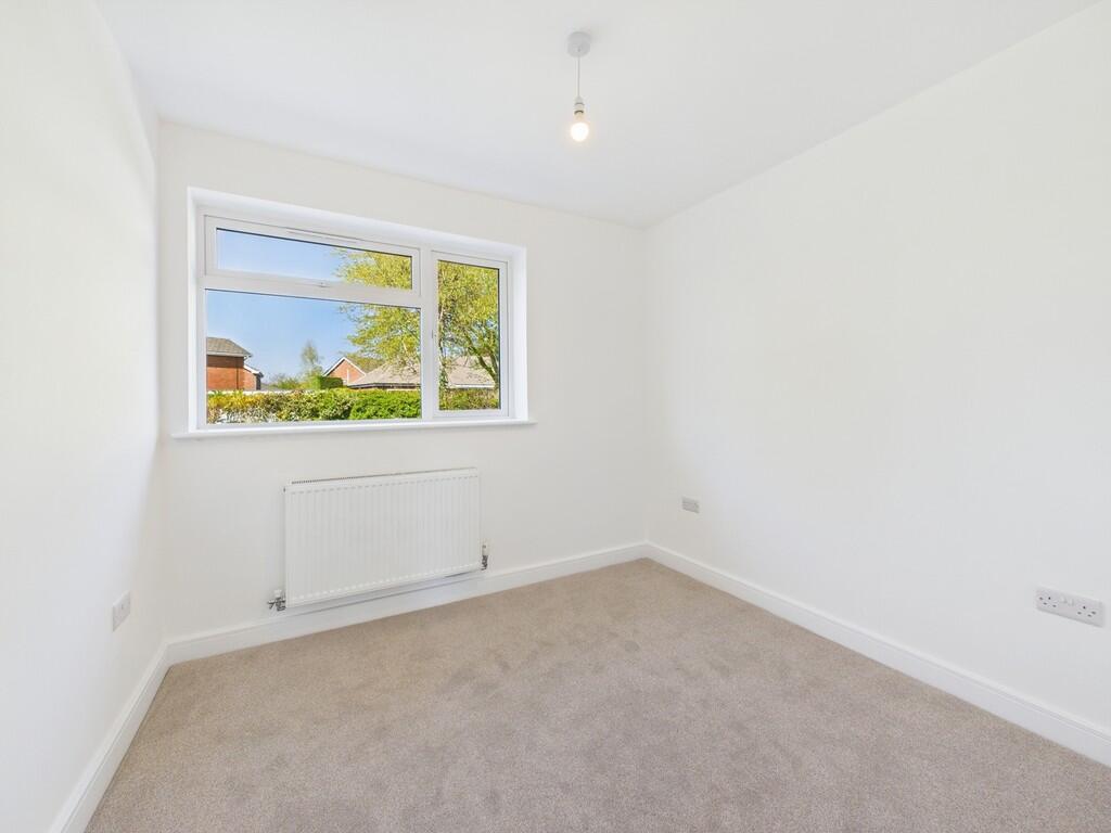 CAM02854G0-PR0364...