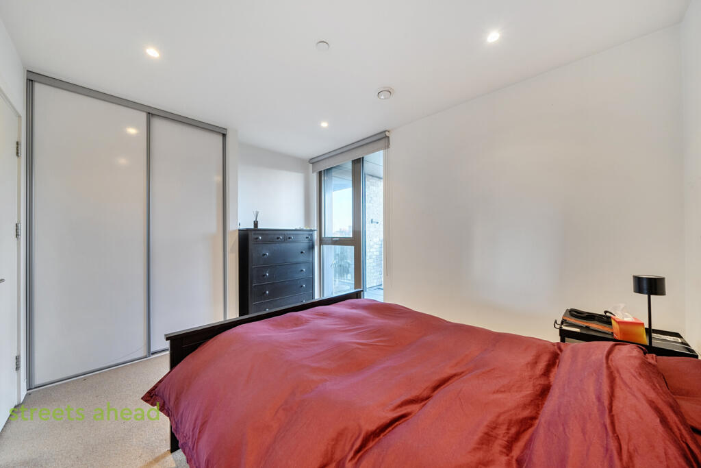 70fcd2cc-02de-435...