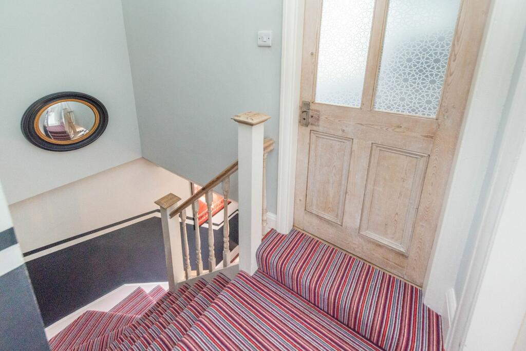 ENTRY HALLWAY AND STAIR WAY