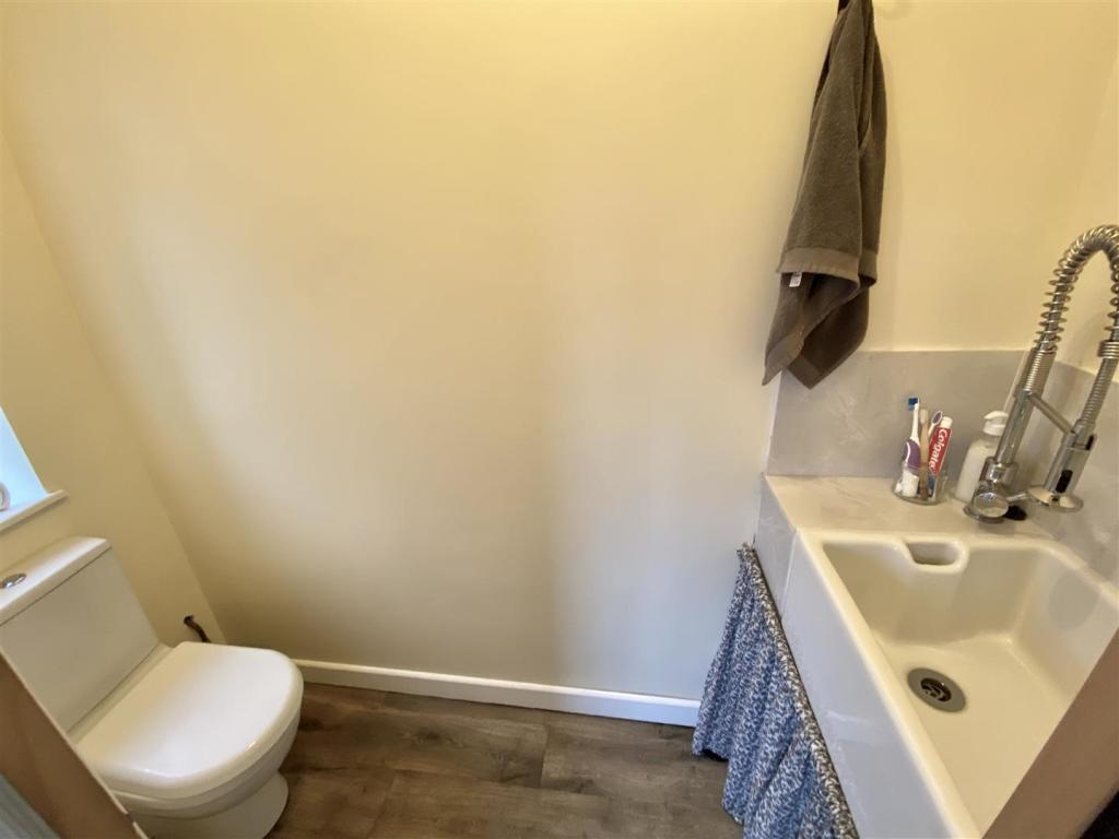 GROUND FLOOR WC